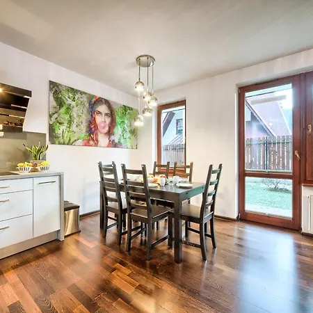 Visitzakopane - Jasny زاكوباني